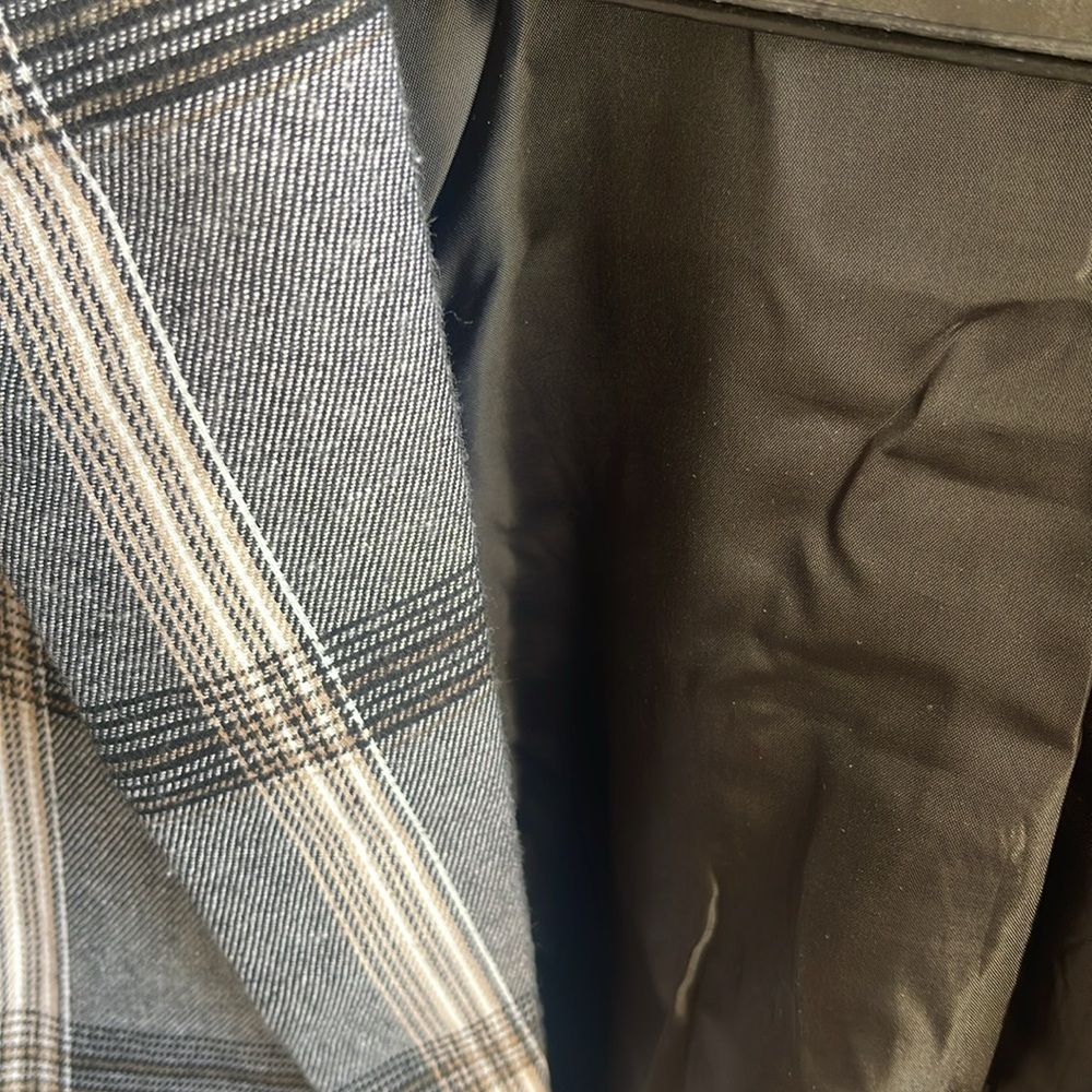 Grey Jacket - Picture 5 of 7